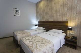 Отель Old Meidan Tbilisi Тбилиси Стандартный двухместный номер с 1 кроватью или 2 отдельными кроватями-6
