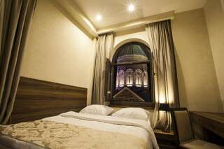Отель Old Meidan Tbilisi Тбилиси Стандартный двухместный номер с 1 кроватью или 2 отдельными кроватями-3
